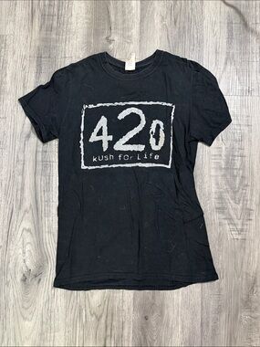 Mary Jane Black Graphic 420 Kush For Life Tee